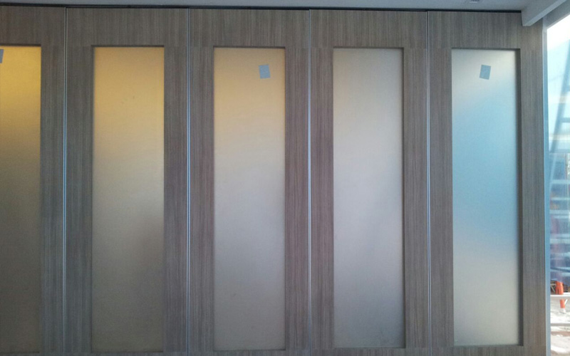 Tempered Sand Glass & Laminate Finishing